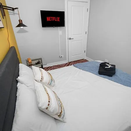 Modern 3br Retreat Near United Center & West Loop Apartment Chicago