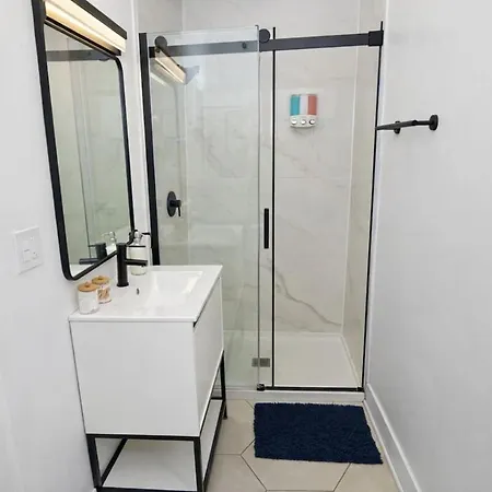 Modern 3br King Near United Center * Chicago