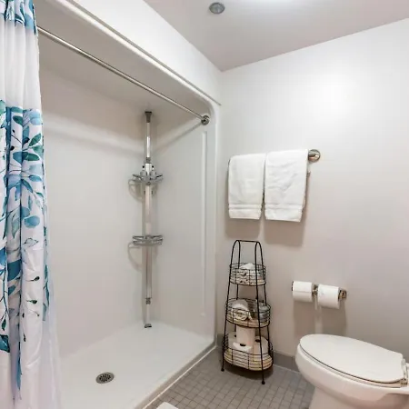 Downtown 2bd Gym Near Park Museums #6 Apartment *