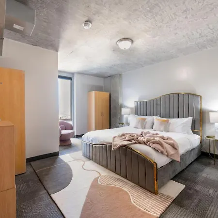 Downtown 3bd Near Park Museums #7 Apartment