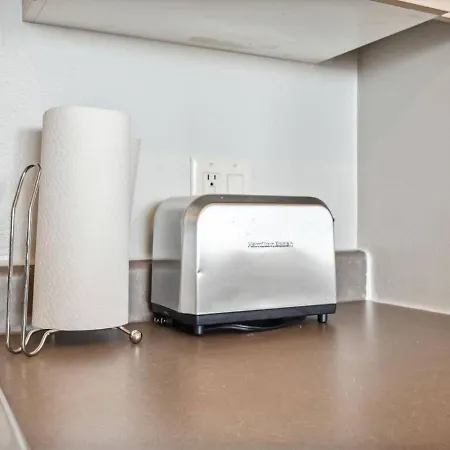 Mich Ave Downtown 2bd, Grant Park Museums #25 Apartment *