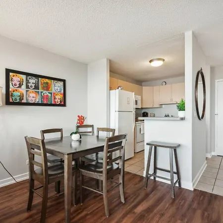 Mich Ave Downtown 2bd, Grant Park Museums #25 Apartment *