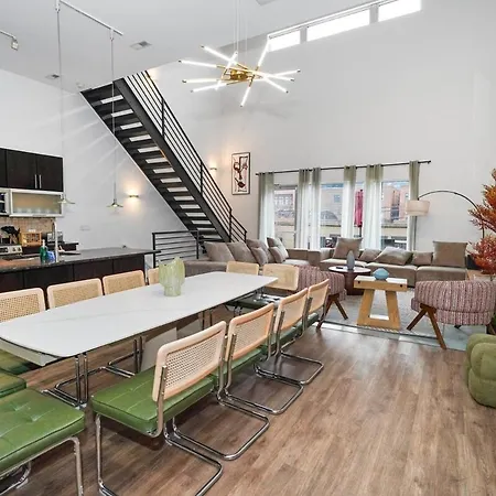 Huge 5br Heart Of Fulton Market Duplex Of Dreams Chicago