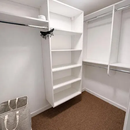 Apartment Flexhome West Town - Spacious 2br Duplex - Sleeps 8