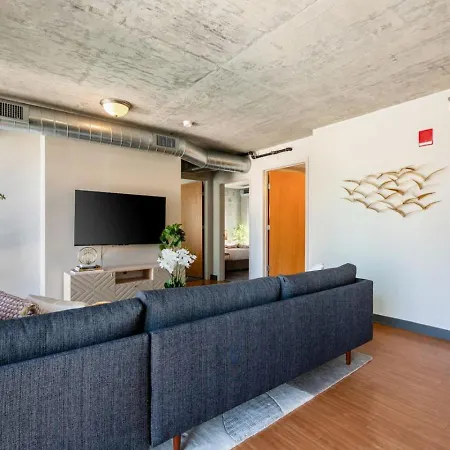 Downtown 9bd - Sleep 18 - * Chicago