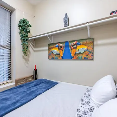 Apartment Secret Gallery On The Park - 2bd/1ba Chicago