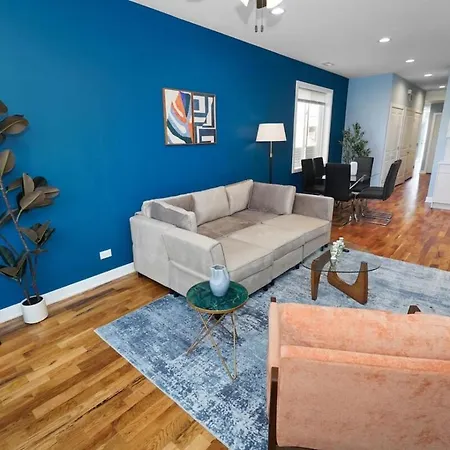 3br Oasis Near Downtown & United Center Apartment Chicago
