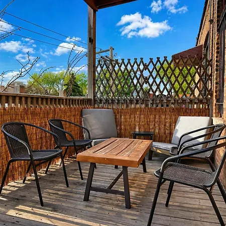Apartment Flexhome Ukrainian Village 2br - Private Balcony & Walkable Location Chicago