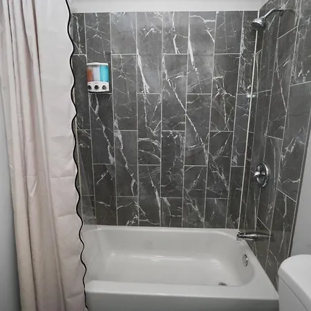 3br Oasis Near Downtown & United Center Chicago
