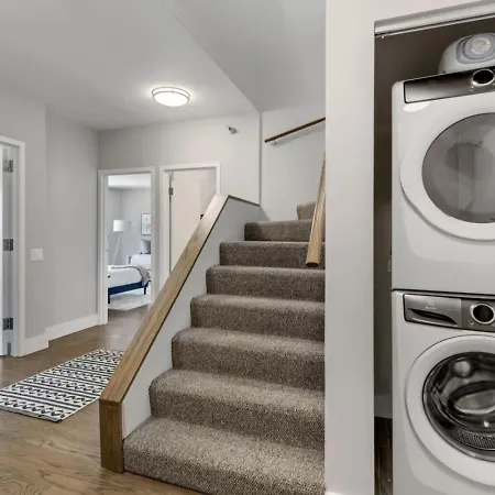 Dtown Penthouse - 4bd-4ba Parking Gym Apartment
