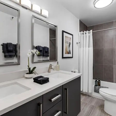 Dtown Penthouse - 4bd-4ba Parking Gym *
