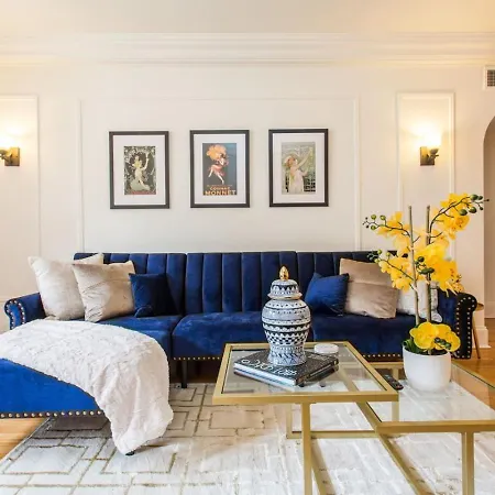 Apartment Gold Coast Mag Mile Location #2 Chicago