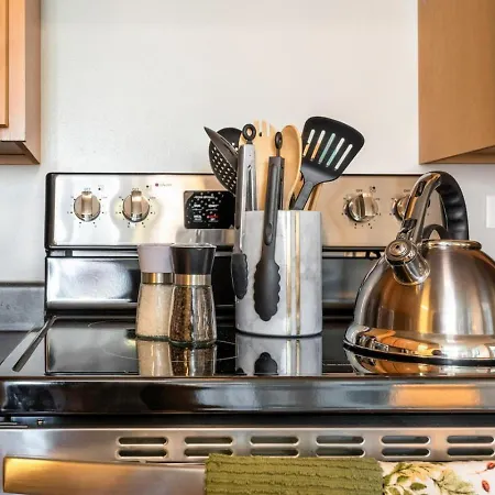 Downtown 9bd - Sleep 18 -
