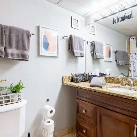 Spacious Downtwn Penthouse Vintage 3bd-gym & Balcony #2 *