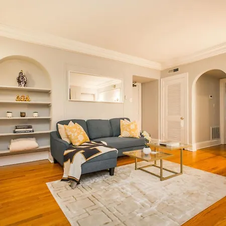 Downtown Magnificent Mile Sleep 20 6bd-6ba * Chicago