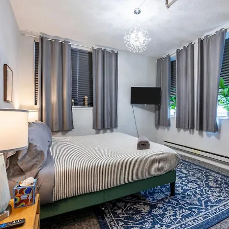 Spacious Downtwn Penthouse Vintage 3bd-gym & Balcony #2