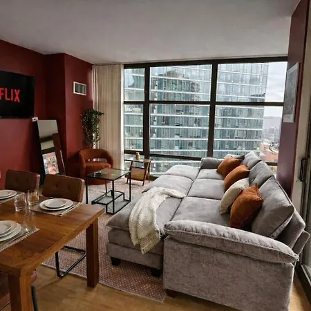 Grant Park 2br With Balcony Skyline View & Gym In Downtown *
