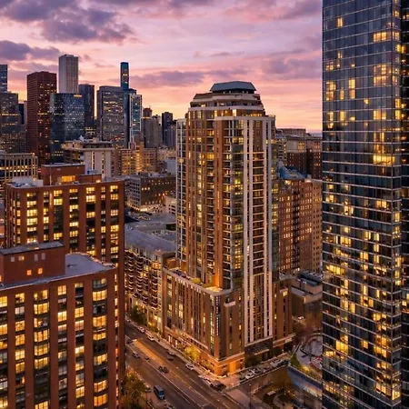 Apartment Grant Park 2br With Balcony Skyline View & Gym In Downtown