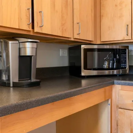 Downtown 9bd - Sleep 18 -