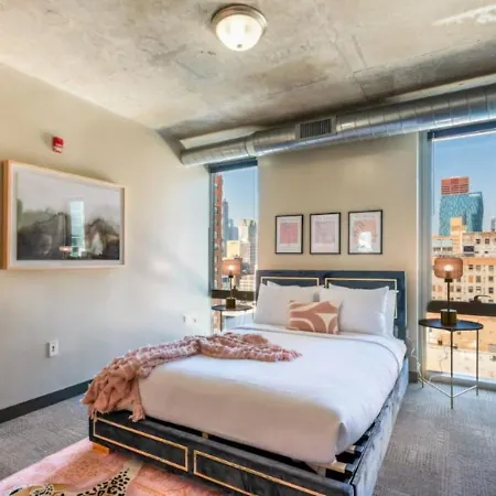 Downtown 9bd - Sleep 18 - Apartment
