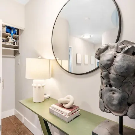 Apartment Downtown Penthouse Views Gym, Parking #1 Chicago