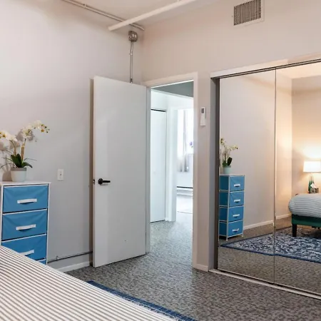 Spacious Downtwn Penthouse Vintage 3bd-gym & Balcony #2