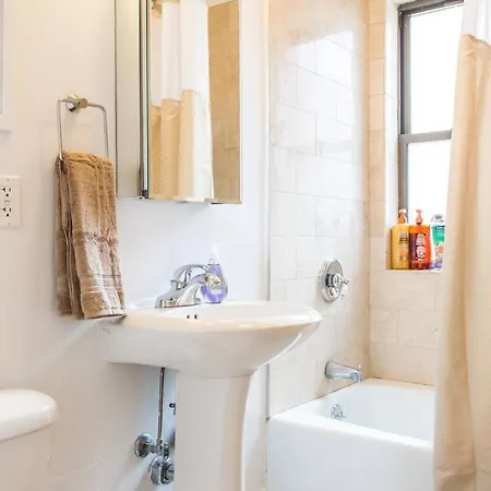 Apartment Downtown Magnificent Mile Sleep 20 6bd-6ba Chicago