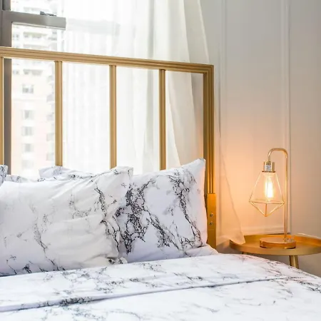 Downtown Magnificent Mile Sleep 20 6bd-6ba * Chicago