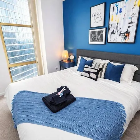 21st Floor Skyline 2br Near Grant Park & Field Museum Apartment
