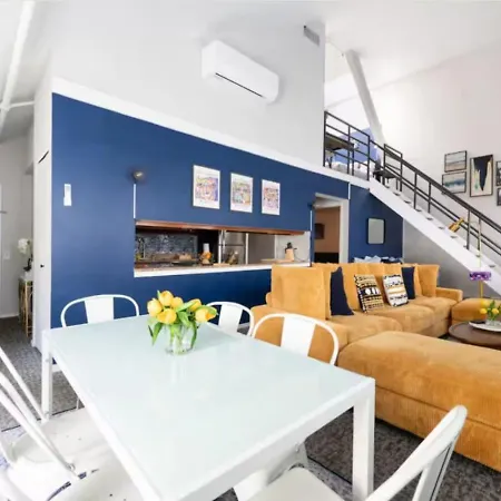 Sleep 25 - Huge Downtown Vintage Lofts, Balcony & Gym * Chicago