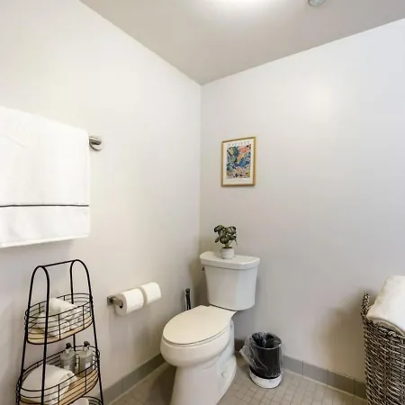 Apartment Downtown 9bd - Sleep 18 -