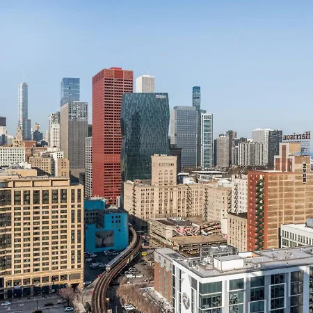 Downtown Penthouse 3bd Views Parking Gym #2