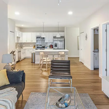 Apartment Landing Modern 2bd Clubhouse Gym