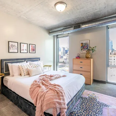 Downtown 9bd - Sleep 18 -