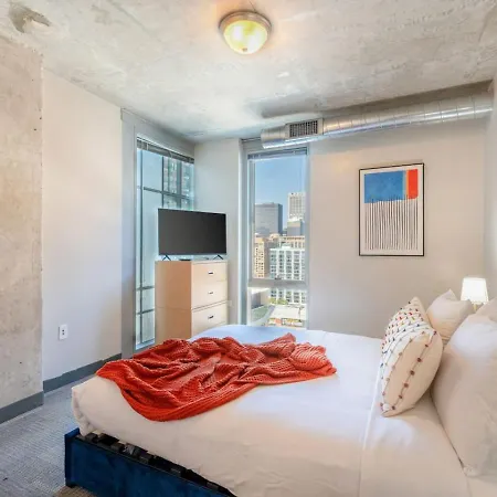 Downtown 9bd - Sleep 18 - Chicago