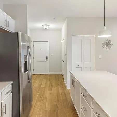 Apartment Landing Modern 2bd Clubhouse Gym Chicago