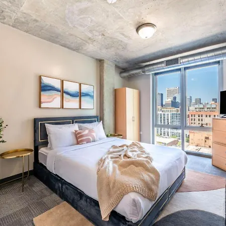 Downtown 9bd - Sleep 18 - Apartment
