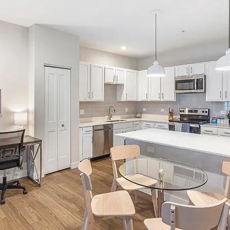 Landing Modern 2bd Clubhouse Gym *