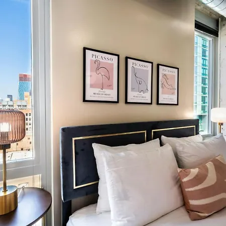 Downtown 9bd - Sleep 18 - *