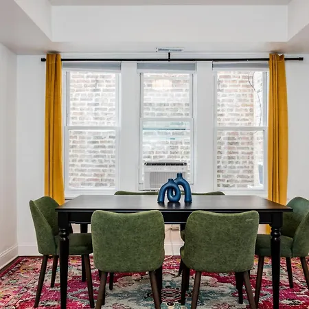 Apartment King Bed, Great Wifi, United Center, Walk To Train *