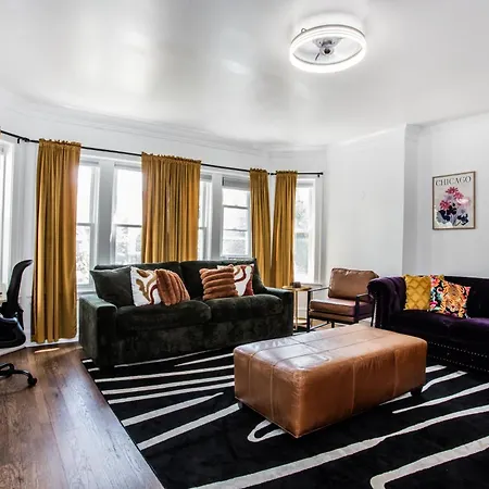 Apartment King Bed, Great Wifi, United Center, Walk To Train *