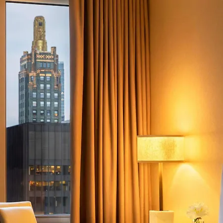 Hotel Fairmont Millennium Park 4*