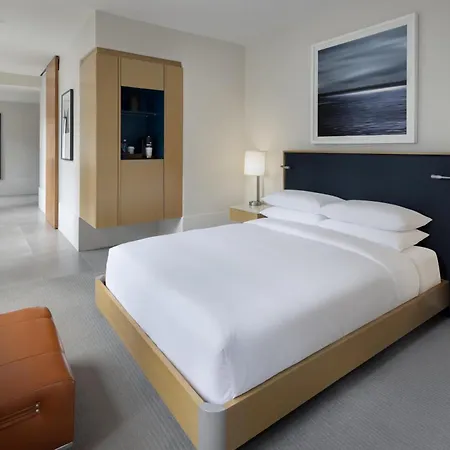 Hyatt Centric The Loop Hotel 4*