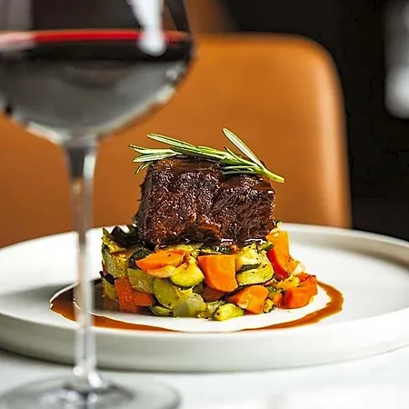 Saint Clair - Magnificent Mile 4* Chicago
