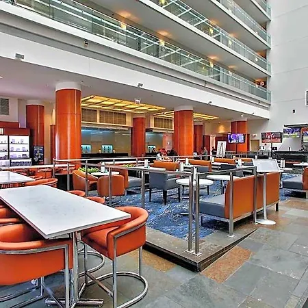 Hotel Embassy By Hilton Downtown Magnificent Mile