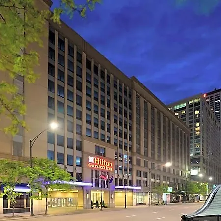 Hilton Garden Downtown/magnificent Mile Hotel 3*