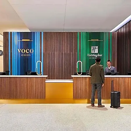 Hotel Mart Plaza River North, An Ihg 4*
