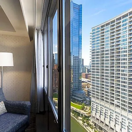 Hotel Mart Plaza River North, An Ihg Chicago