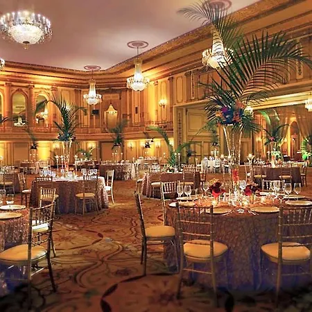 Hotel The Palmer House Hilton