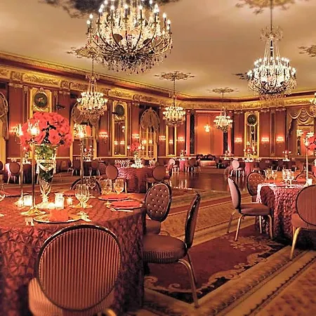 Hotel The Palmer House Hilton